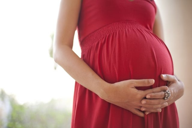 Glowing Safe Skincare During Pregnancy: What To Avoid